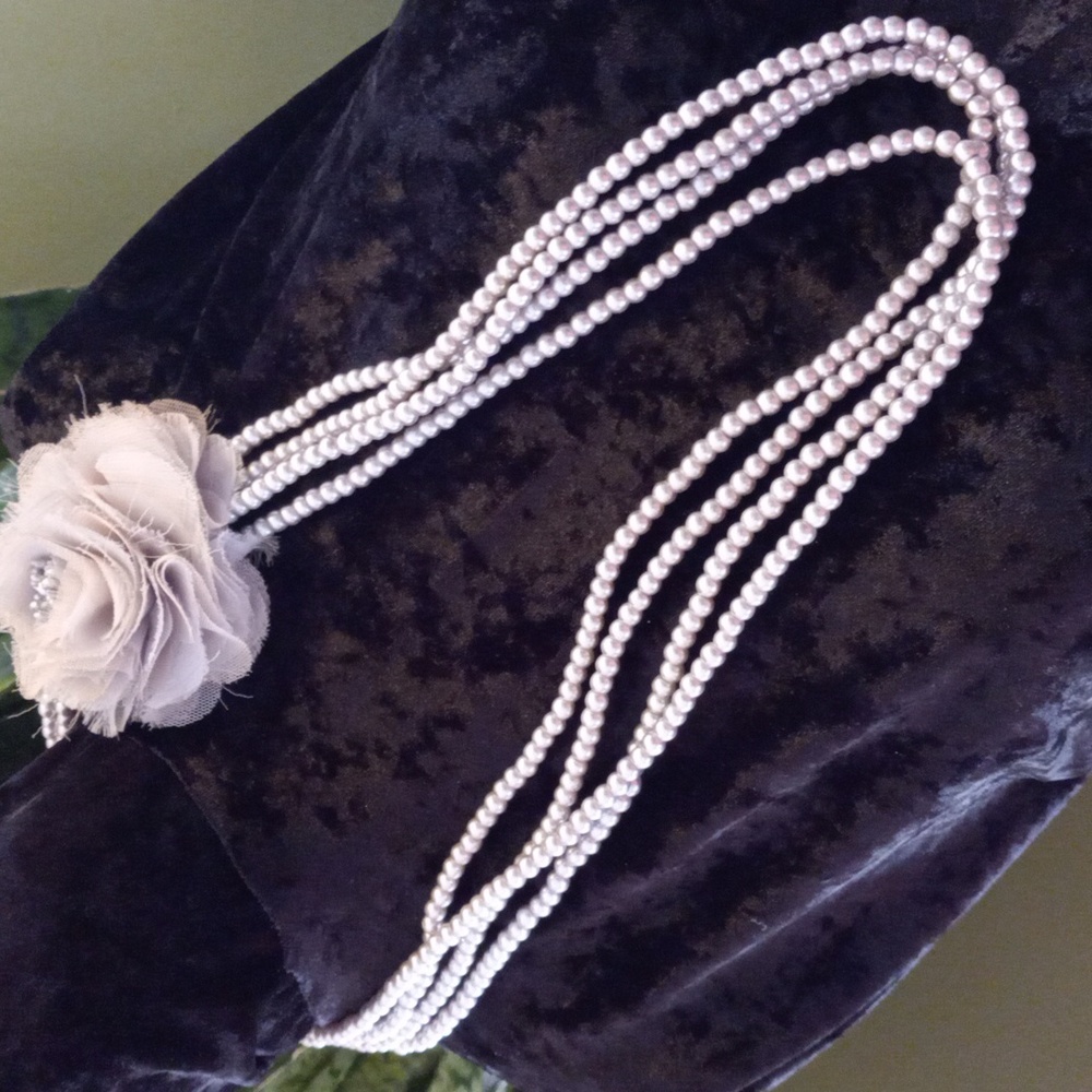 Elegant Layered Silver Pearl Necklace and Earring Set